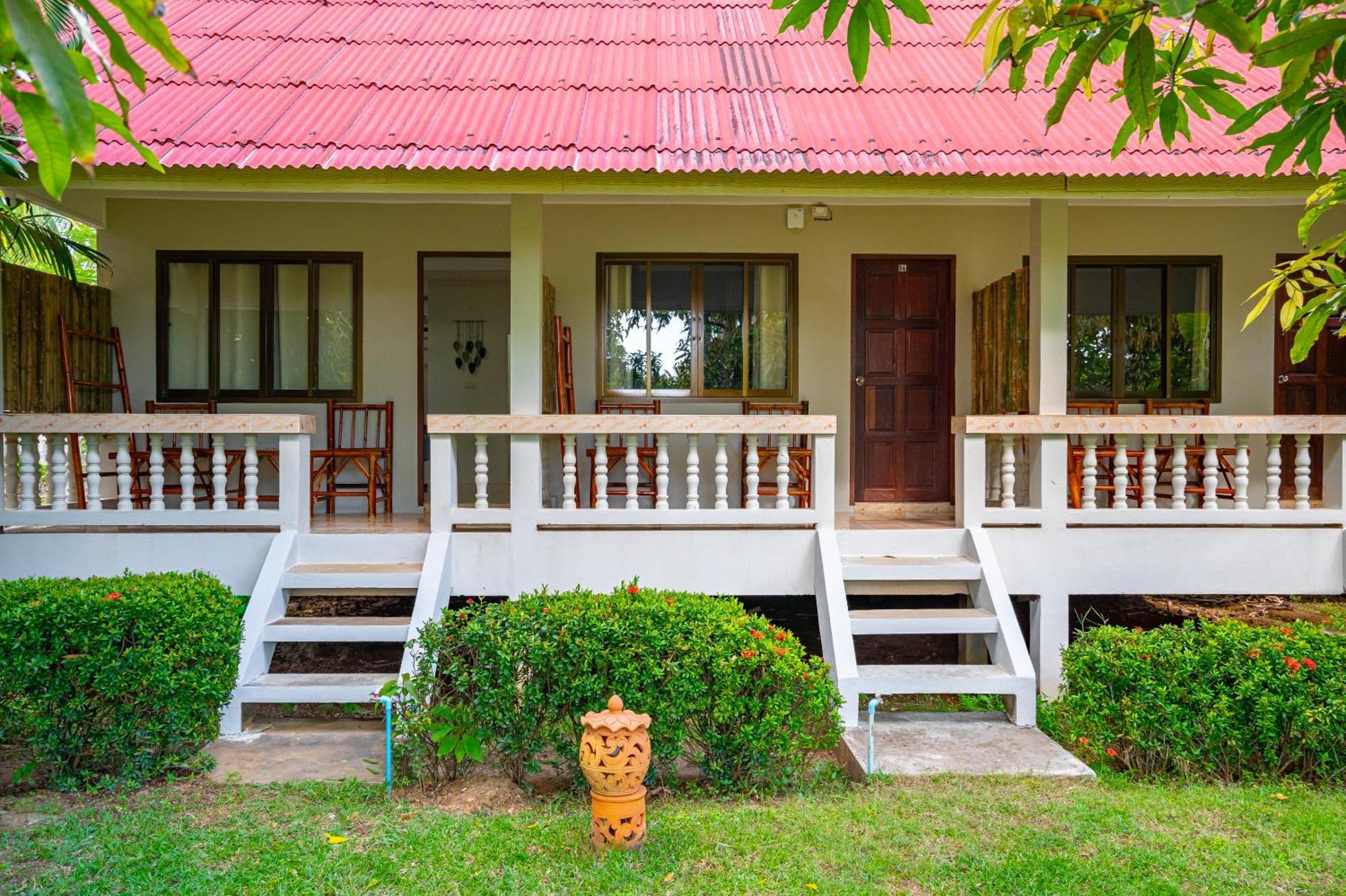 Lanta Beachfront Resort Ko Lanta Exteriér fotografie