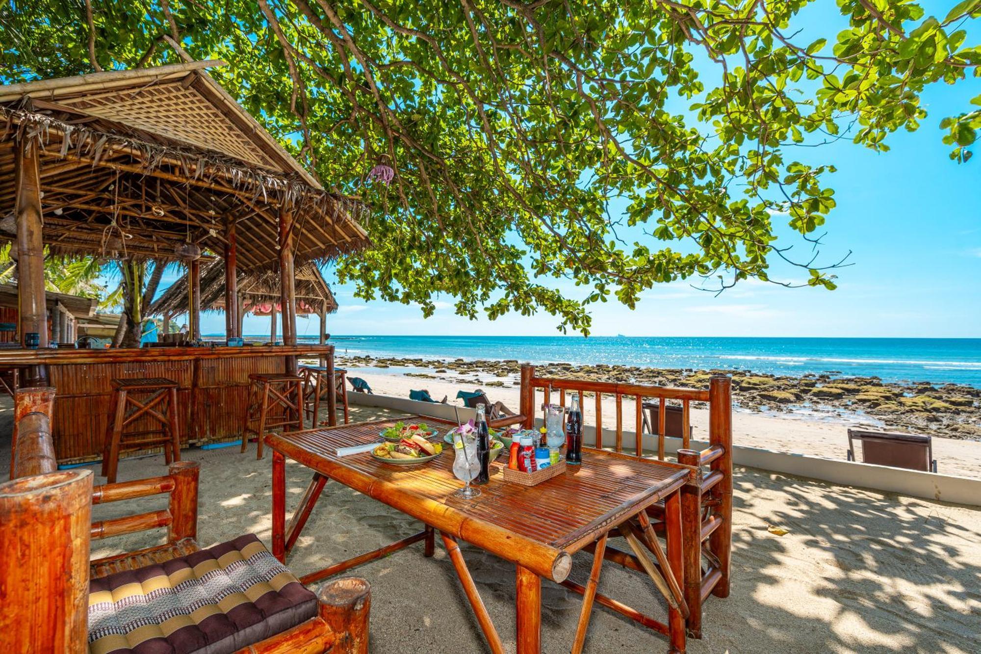 Lanta Beachfront Resort Ko Lanta Exteriér fotografie